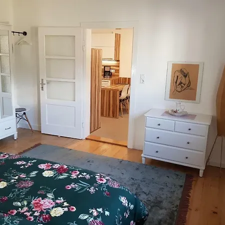 Talstadtblick Daire Schramberg